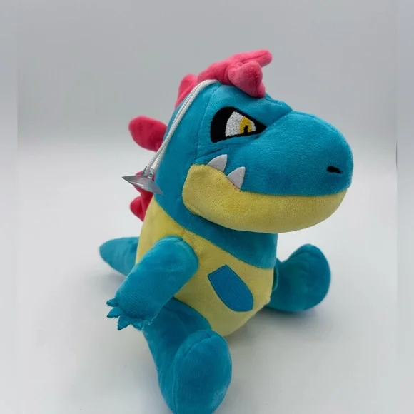 Pokemon Sitting Croconaw 9” Plush w/ Suction Cup Window Cling - Picture 1 of 8
